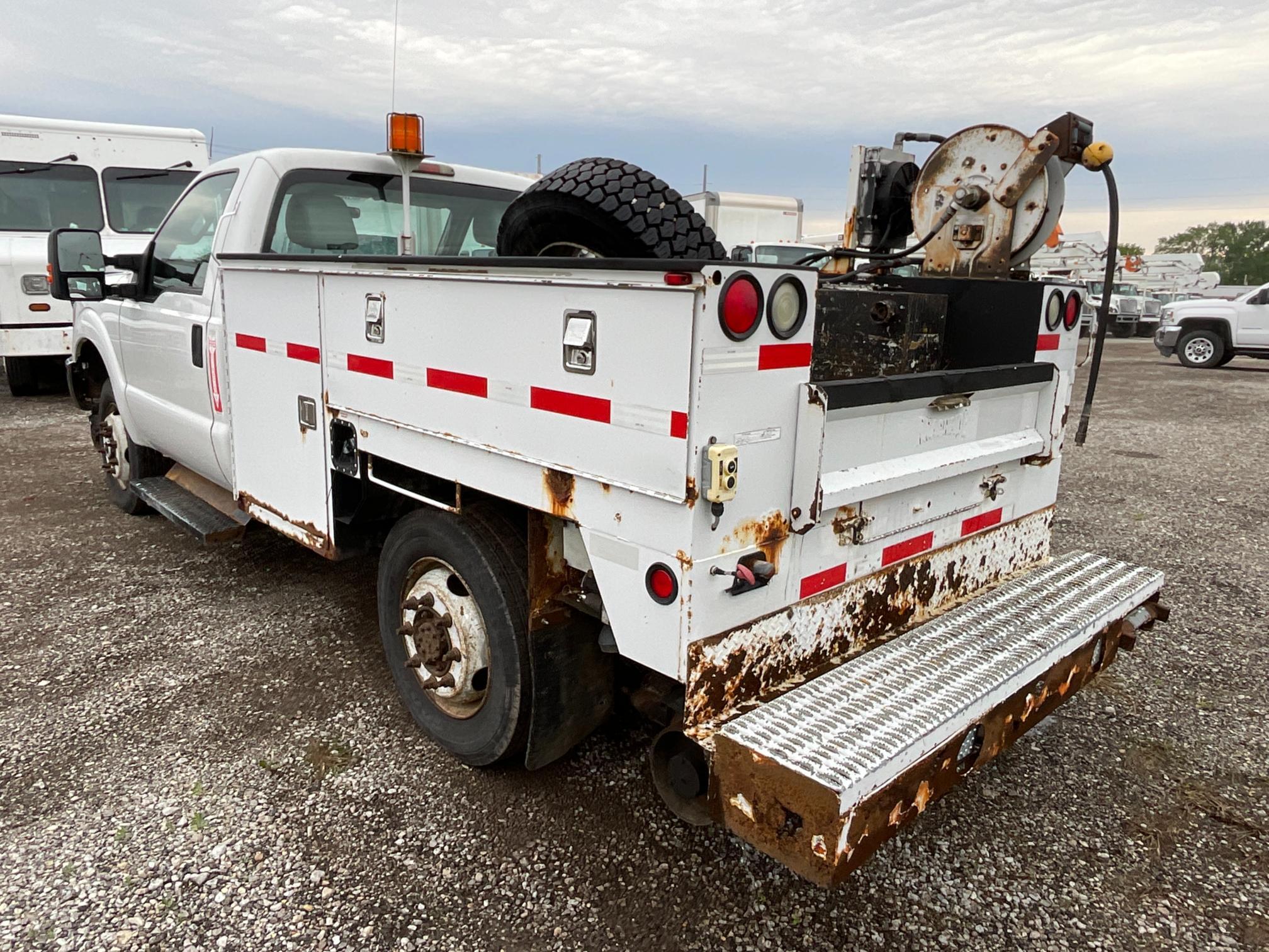 2011 Ford F350 Utility