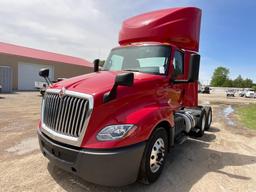 2019 International LT625 Day Cab