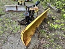 8' FISHER MINUTE MOUNT PLOW