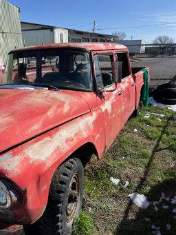 International 1964 Crew Cab Travelette Sells with title