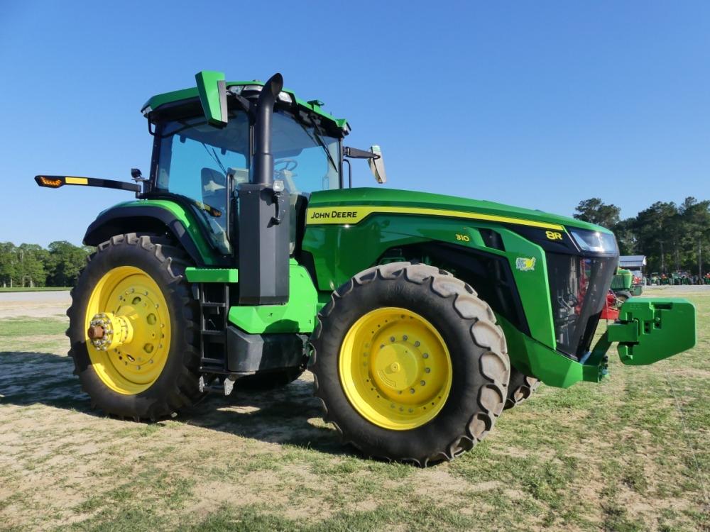 2022 John Deere 8R 310