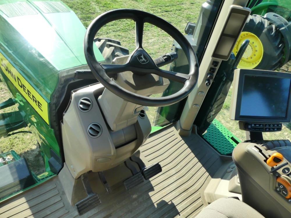 2022 John Deere 8R 310