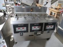 HENNY PENNY OFG-323 GAS 3-WELL OPEN FRYER WITH FILTER