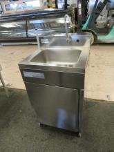 21X21 MOBILE HAND SINK WITH FRESH/DIRTY WATER TANKS