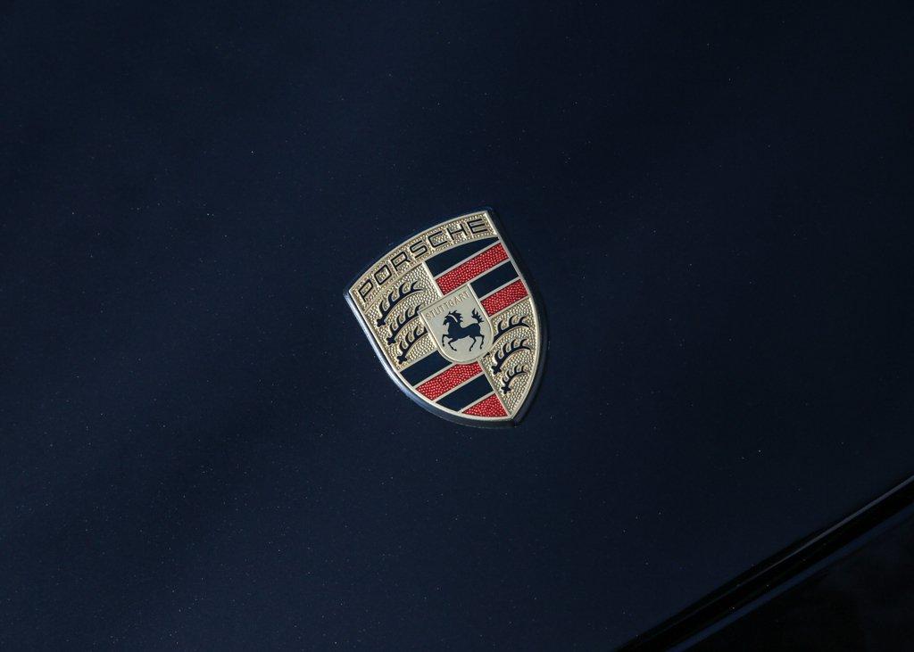 Porsche 911  997 Carrera 2