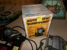 Auto Sump Pump in Box
