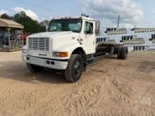 2001 INTERNATIONAL 7400 SINGLE AXLE VIN: 1HTSCAAN41H345733 CAB & CHASSIS
