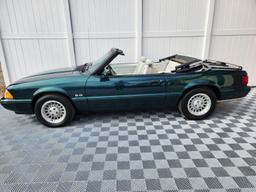 1990 Ford Mustang 7UP Edition