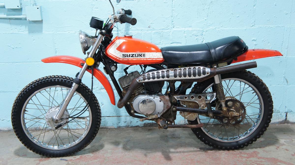 1972 SUZUKI TS90 Motorcycle