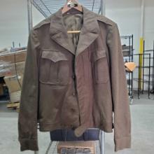 Vintage WW2 Cropped Wool Army Jacket Size 38XL