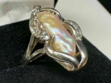 18k White Gold Plated Pearl Ring Sz 7 5.1g total