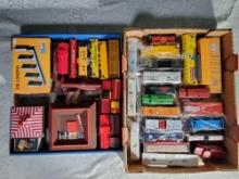 2 Flats of Vintage HO Train Cars and Accessories