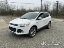2013 Ford Escape 4x4 4-Door Sport Utility Vehicle Runs & Moves) (Check Engine Light On) (Seller Stat
