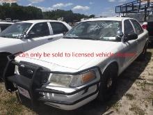 5-06245 (Cars-Sedan 4D)  Seller: Gov-City Of Clearwater 2011 FORD CRWNVIC
