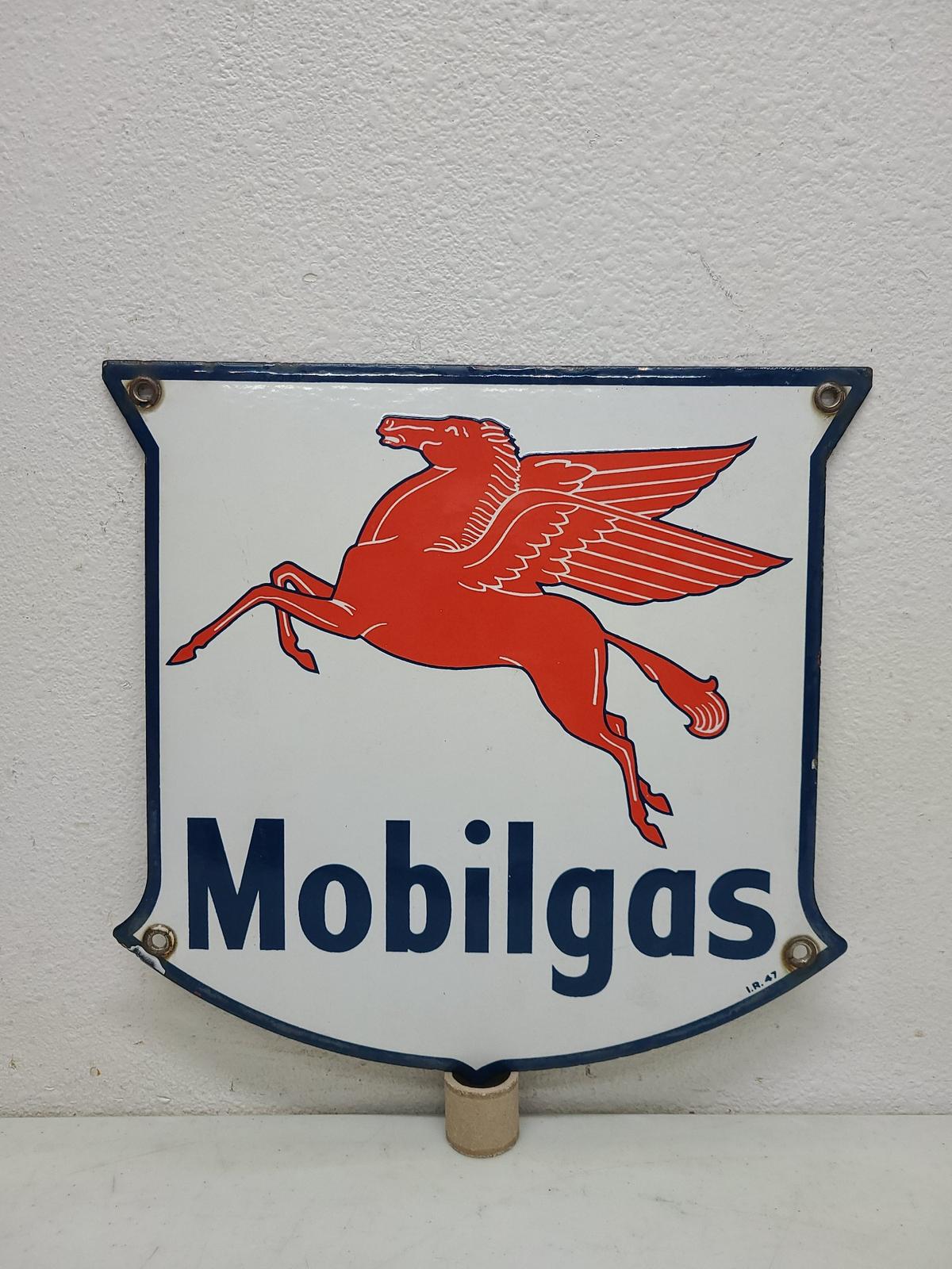 Mobilgas Pegasus Pump Plate Sign