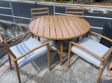 Metal Base Patio Chairs (4) (table not included)