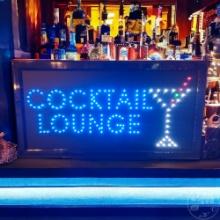 COCKTAIL LOUNGE