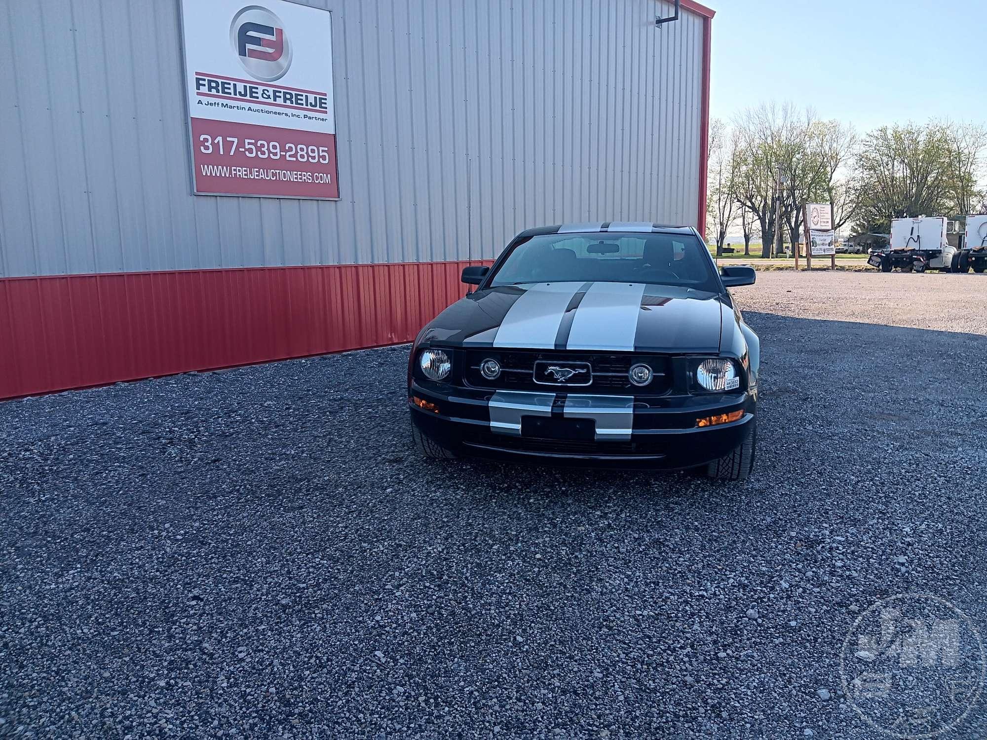 2007 FORD MUSTANG VIN: 1ZVFT80N575325300 COUPE