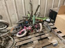 PALLET OF 4 BICYCLES DIFFERENT SIZES