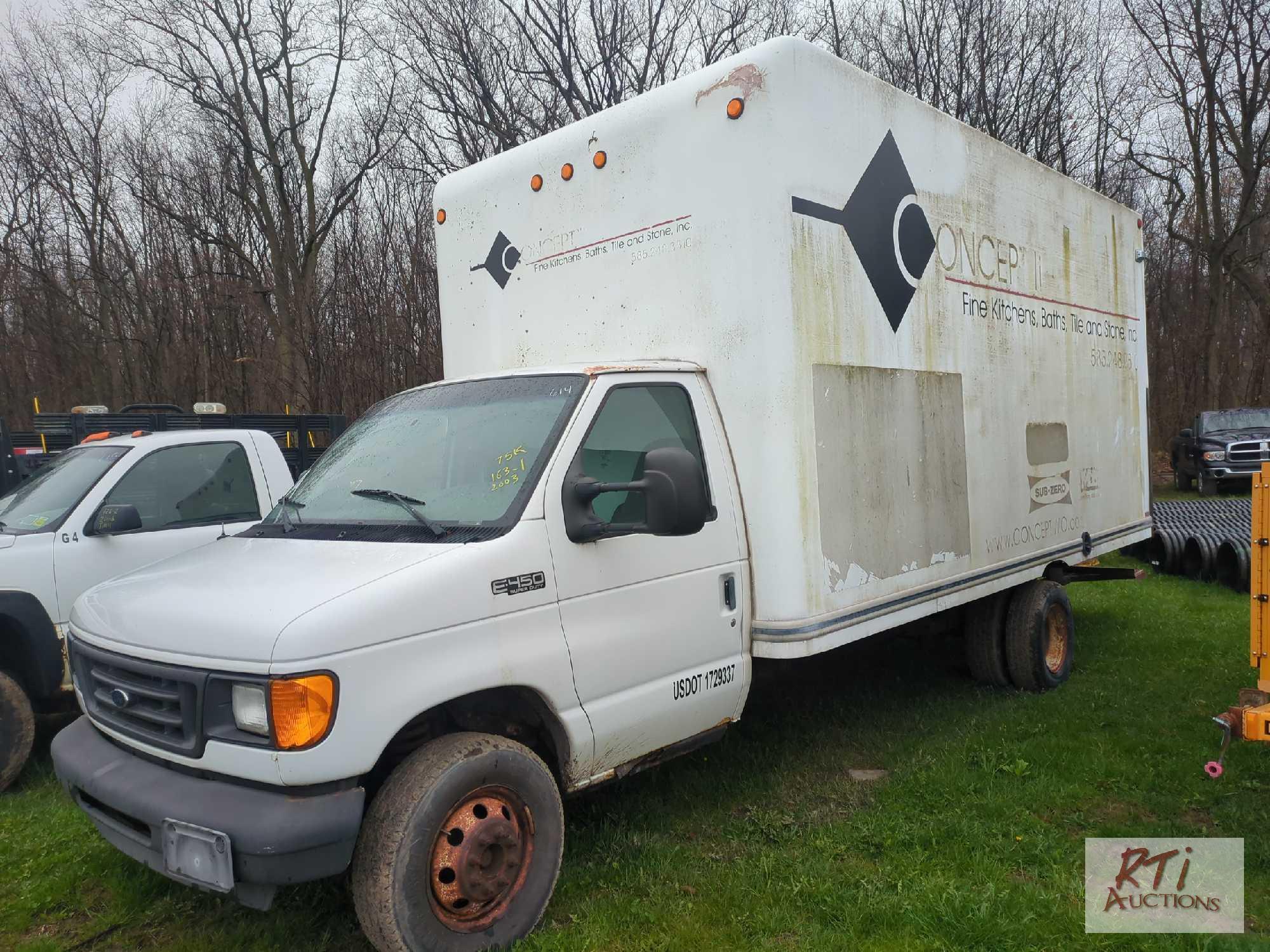 2003 Ford E-450 cube van, gas, A/C, Unicell 16ft body, rear roll up door, 75012 miles,