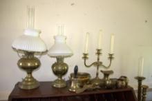 PAIR OF TABLE LAMPS AND BRASS OBJECTS