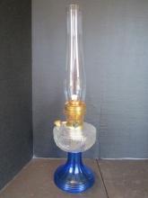 1990 Aladdin Lincoln Drape Oil Lamp with Clear Font and Saphire Post