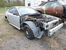 2000 Ford Mustang Coupe / Parts Car