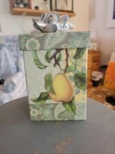 Vintage Gift Box $1 STS