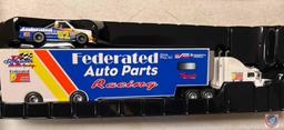 Racing Champions Federated Auto Parts Racing #52 Transporter w/Federated Race Truck 1/64 Scale