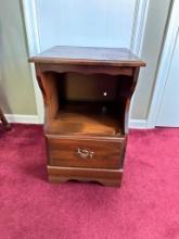 Small Wood Nightstand w/Drawer