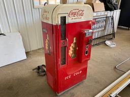 Vendo H81A Coka Cola Vending Machine