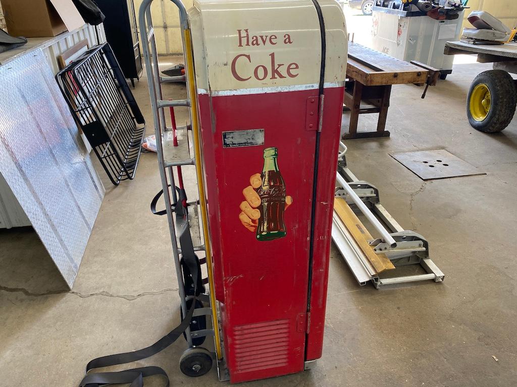 Vendo H81A Coka Cola Vending Machine