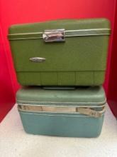 vintage travel luggage