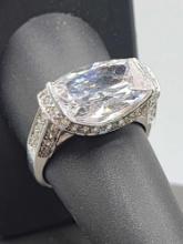 Very showy large crystal & sterling silver ring, size 9