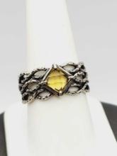 Sterling silver woven band ring with yellow jewel, size 9