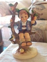 Vintage Goebel Hummel figurine, Apple Tree Boy