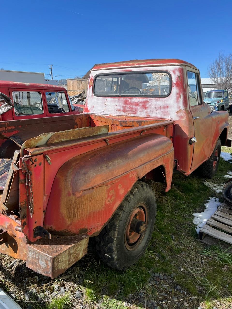 1961 International Truck sells with title