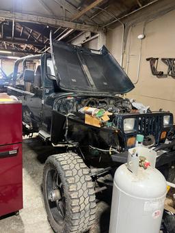 1995 Jeep Wrangler 4x4 sells with title