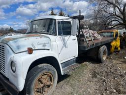 1975 International Load Star 1800 sells with title